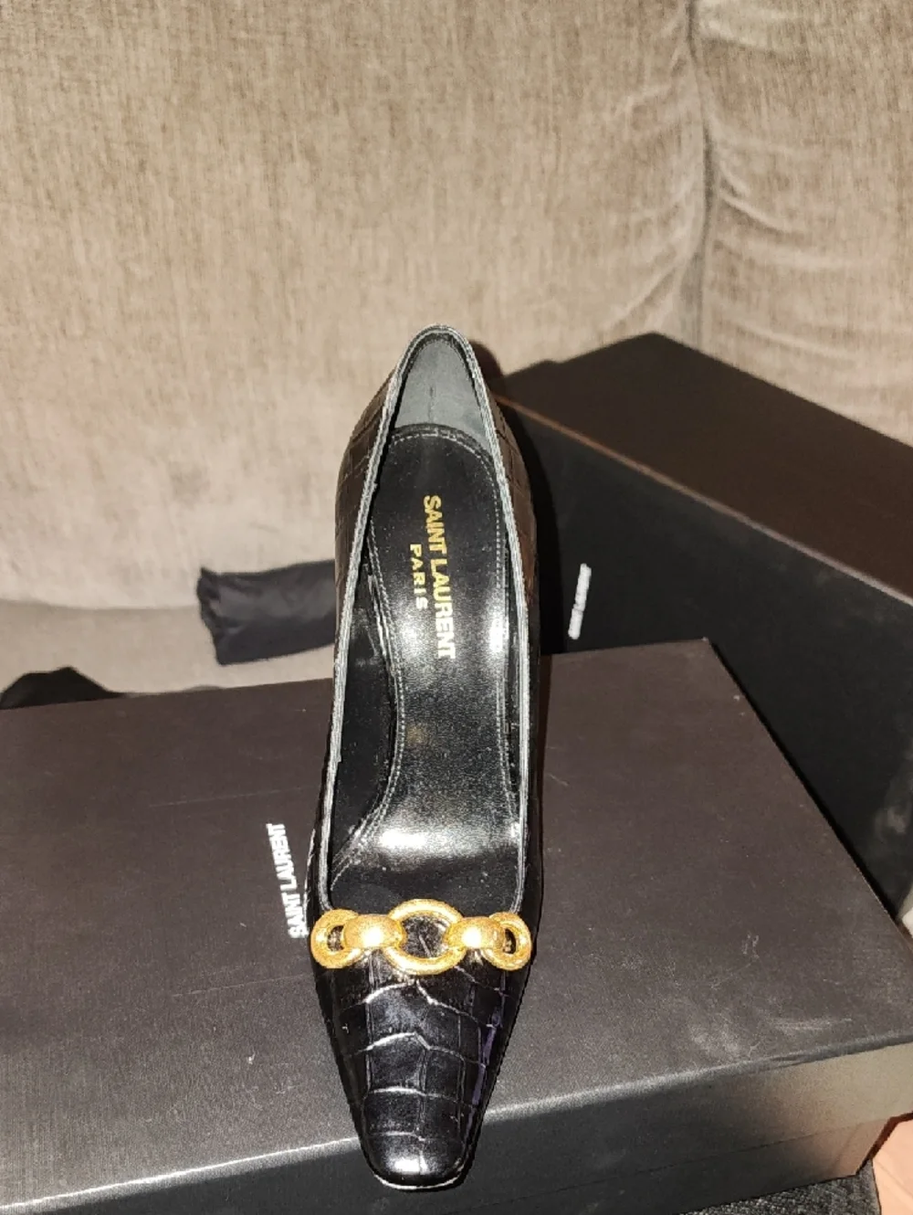 Saint Laurent Black Croc-Embossed Pump with Gold Chain - Picture 6 of 8